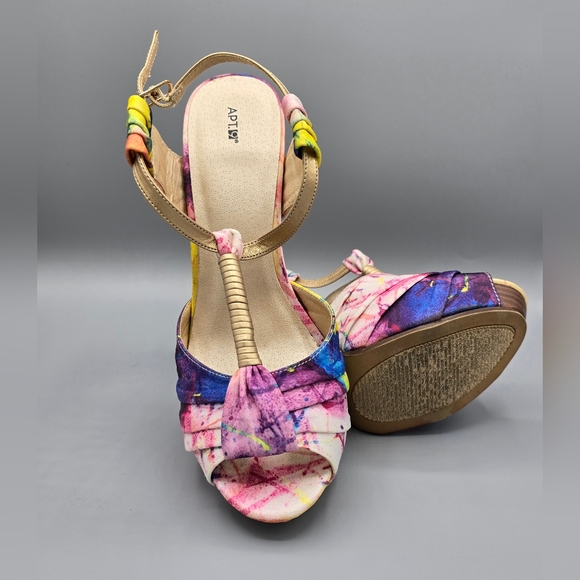 Apt9, Size 9, Strappy Platform Sandals - Picture 4 of 6